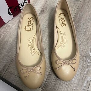 Sam Edelman Nude Ballet Flats size 7 (US)